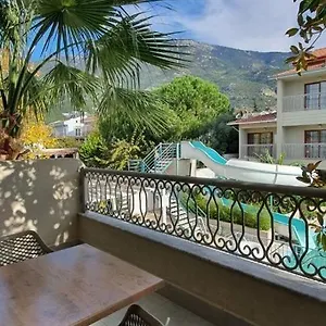 Hotel Golden Life & ****