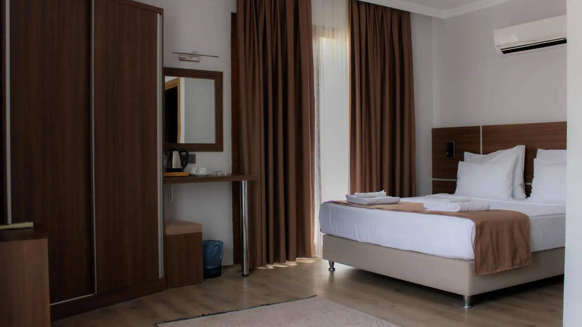 Gulluk Life Hotel 2*,
